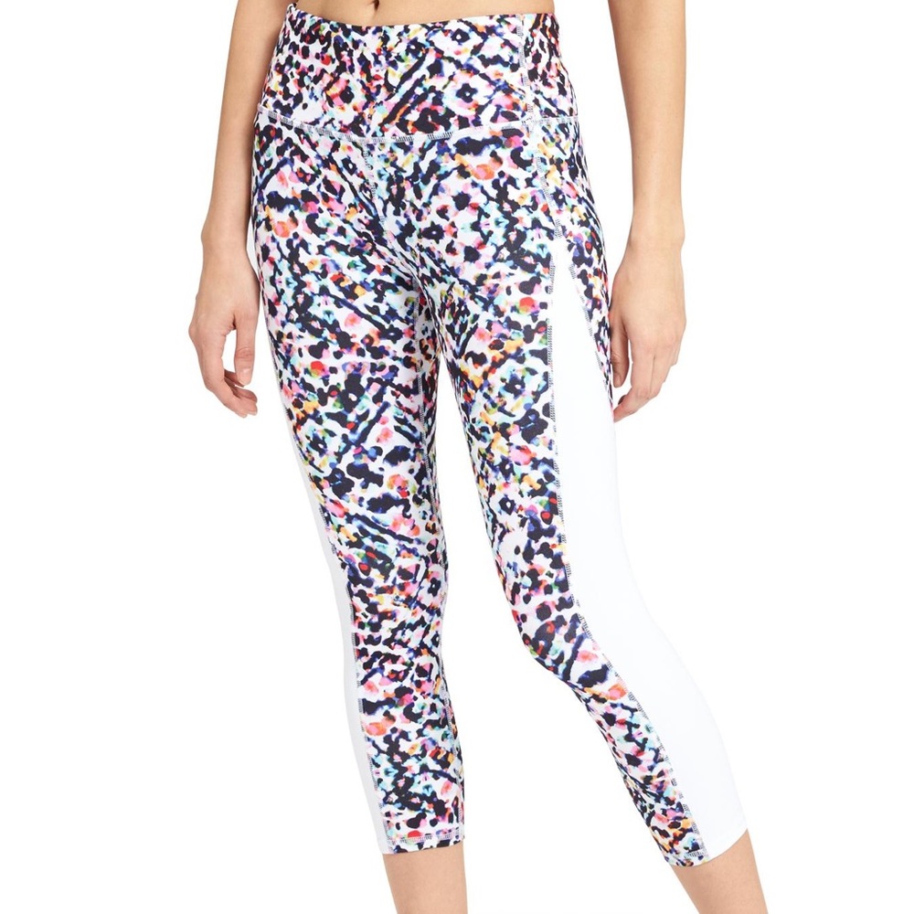 NEW Athleta High Rise Watercolor Chaturanga Capri Leggings Colorful Leopard NWT